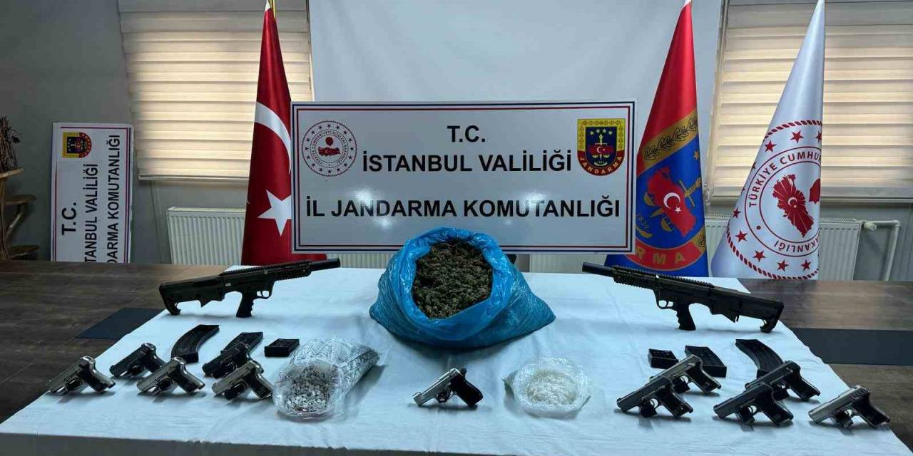 Eyüpsultan’da Jandarmadan Narkotik Operasyonu: 62 Gözaltı