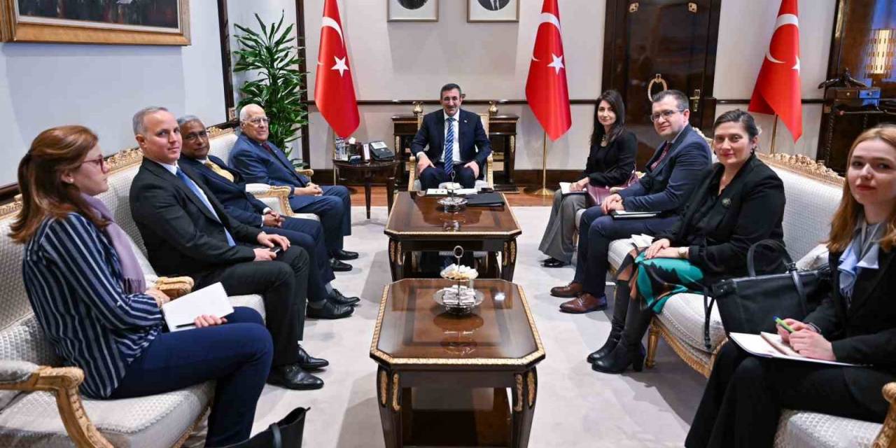 Cumhurbaşkanı Yardımcısı Yılmaz, Küba Başbakan Yardımcısı Ruis İle Görüştü