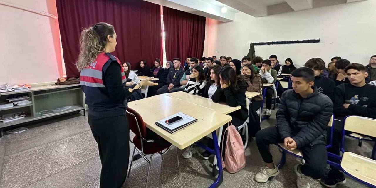 Jandarmadan Öğrencilere Siber Farkındalık Eğitimi