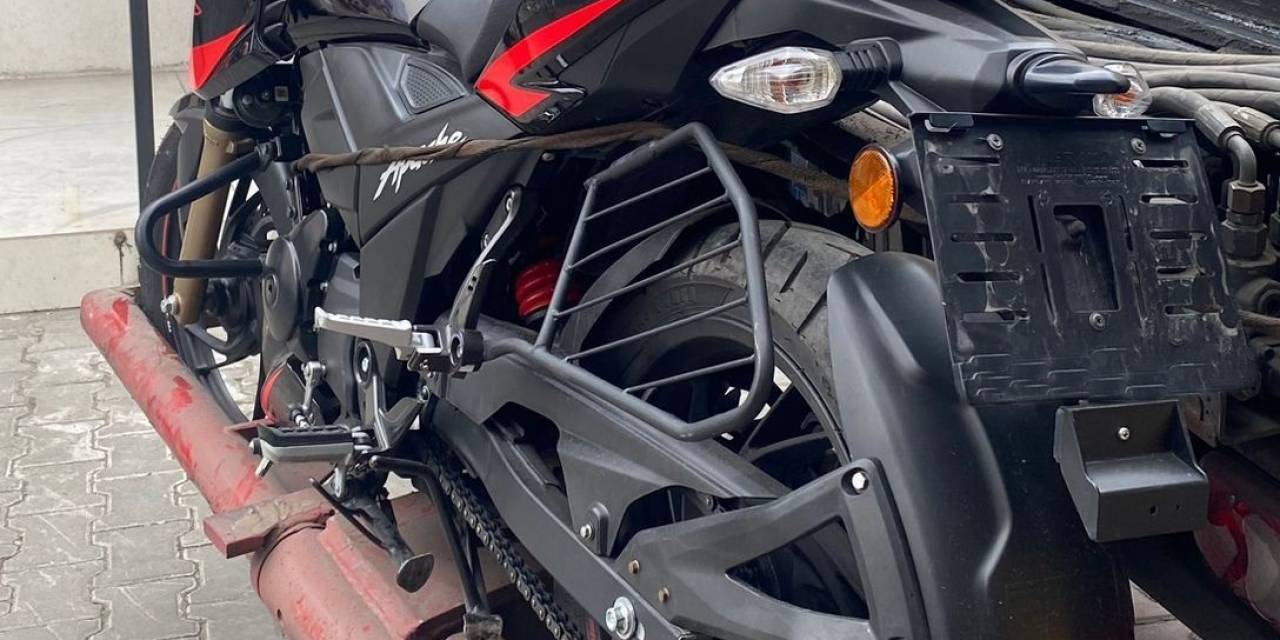 Kağıthane’de Motosikleti Gündüz Vakti Çevredekilere Aldırmadan Böyle Çaldı