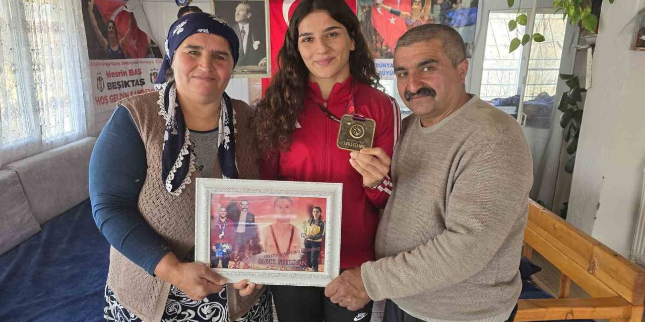 Avrupa Şampiyonu Olan Milli Güreşçi Nesrin Baş’a Tokat’ta Coşkulu Karşılama