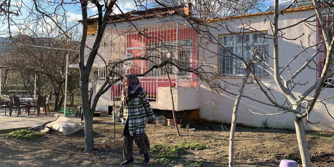 Milyonluk Teklifleri Umursamadı, Arazisini Jandarmaya Bağışladı