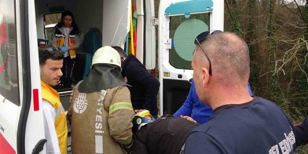 Şile’de Minibüs Şarampole Yuvarlandı: 1 Yaralı