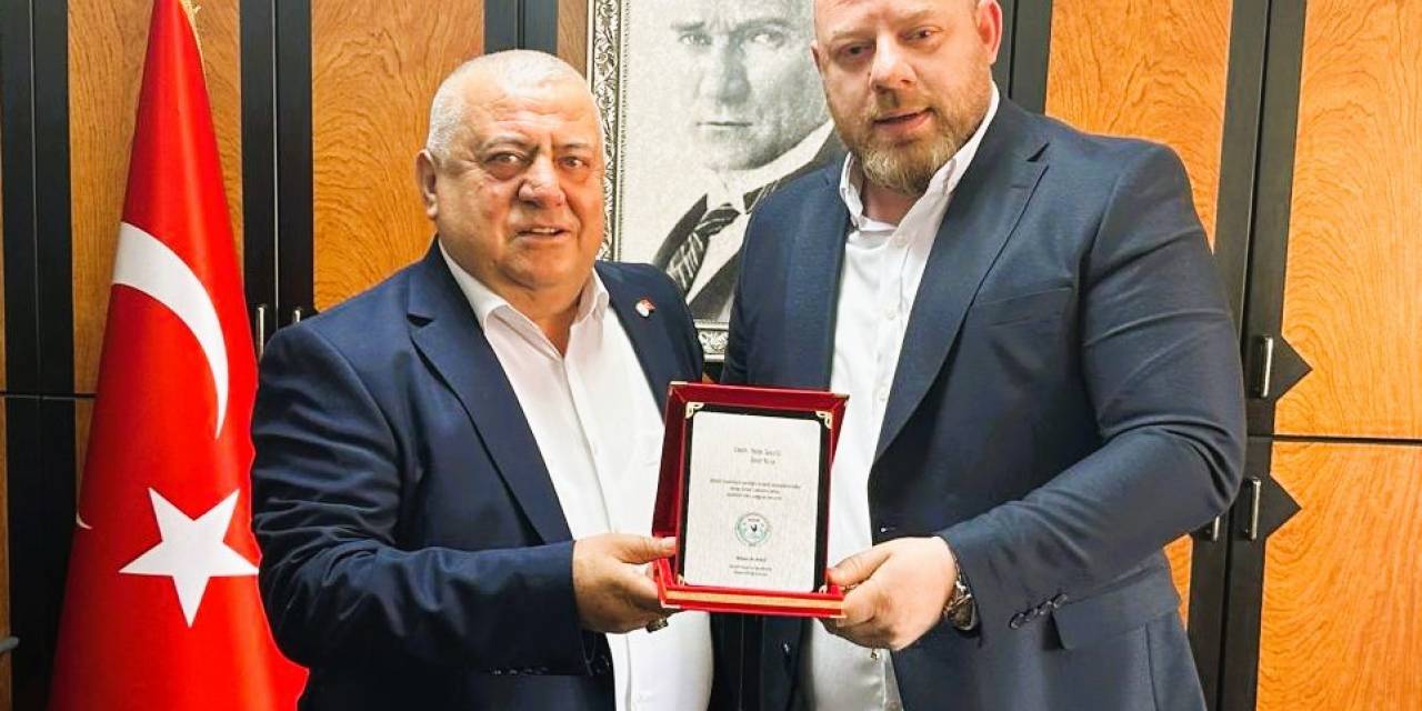 Denizli Esnaf Ve Sanatkarlar Odaları Birliğinden Teşekkür Plaketi