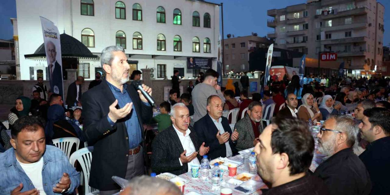 Gültak: "Herkesi Kucaklıyor, Kimseyi Ayrıştırmıyoruz"