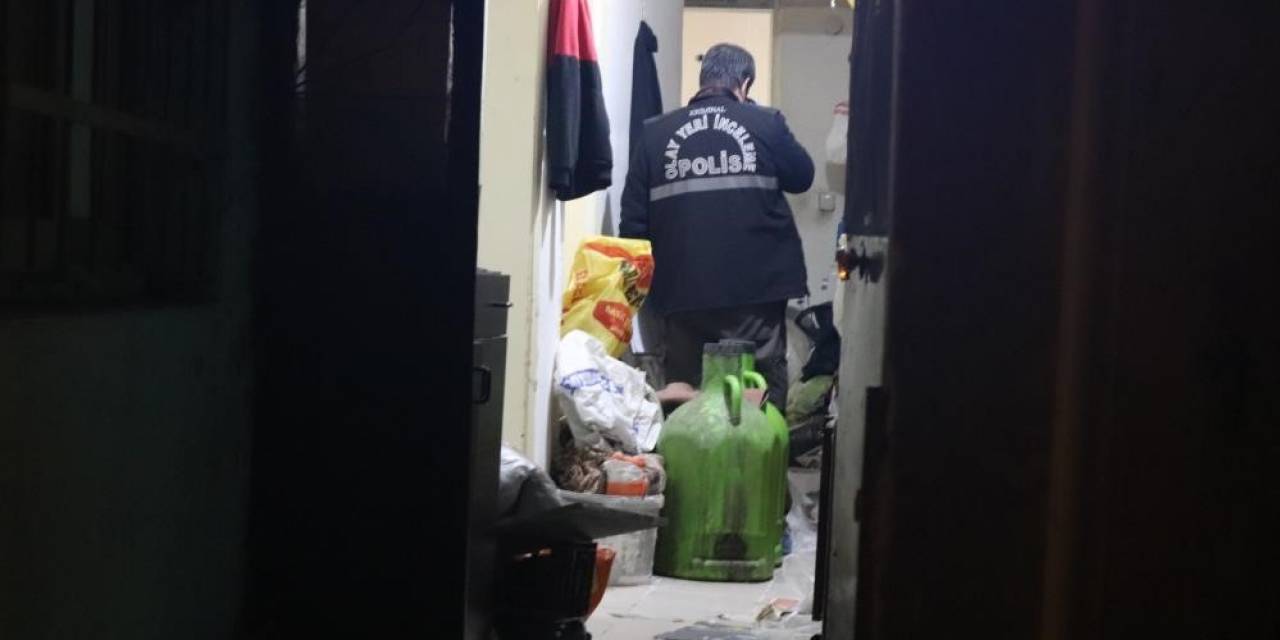 İzmir’deki Sır Cinayette Şüpheli Baba Çıktı