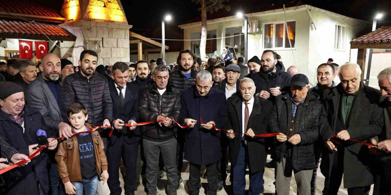 Parmakören Eski Camii İbadete Açıldı