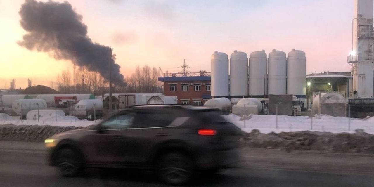 Rusya’daki 1 Kent Ve 2 Petrol Rafinerisine Dron Saldırısı: 8 Yaralı