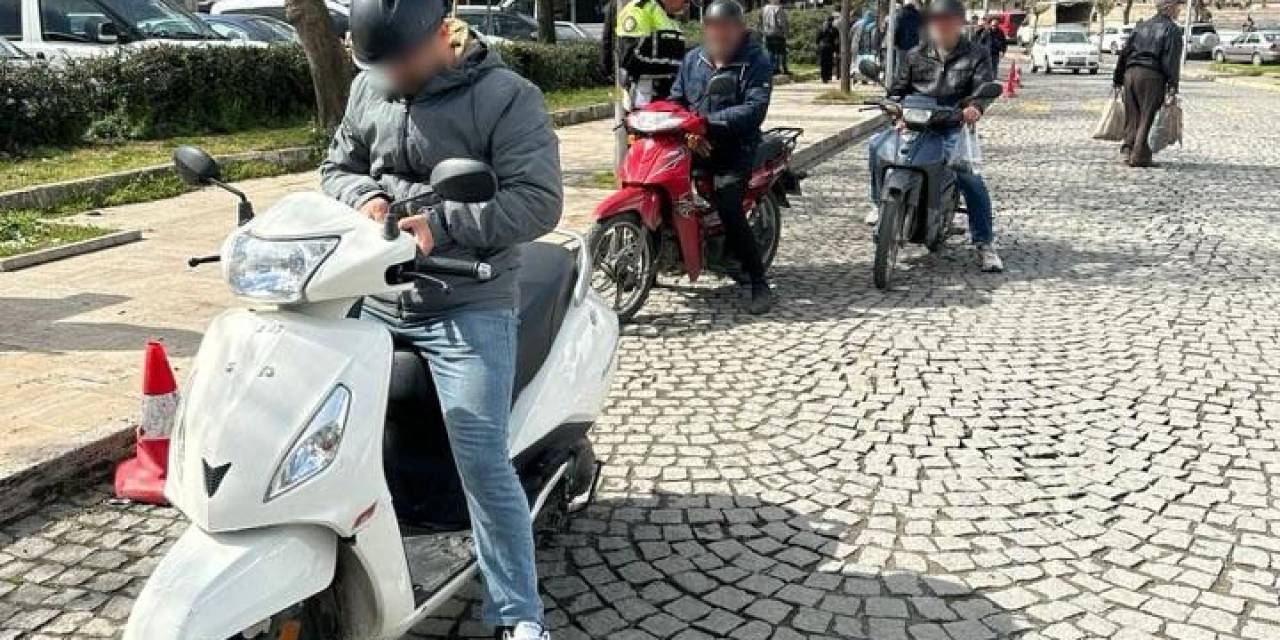 Manisa’da Trafik Ekiplerinden Motosiklet Denetimi