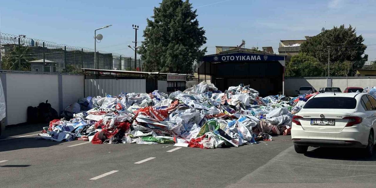 Adana’da ’siyasi Parti Afişi’ Kirliliğine Seçim Kurulu Son Verdi