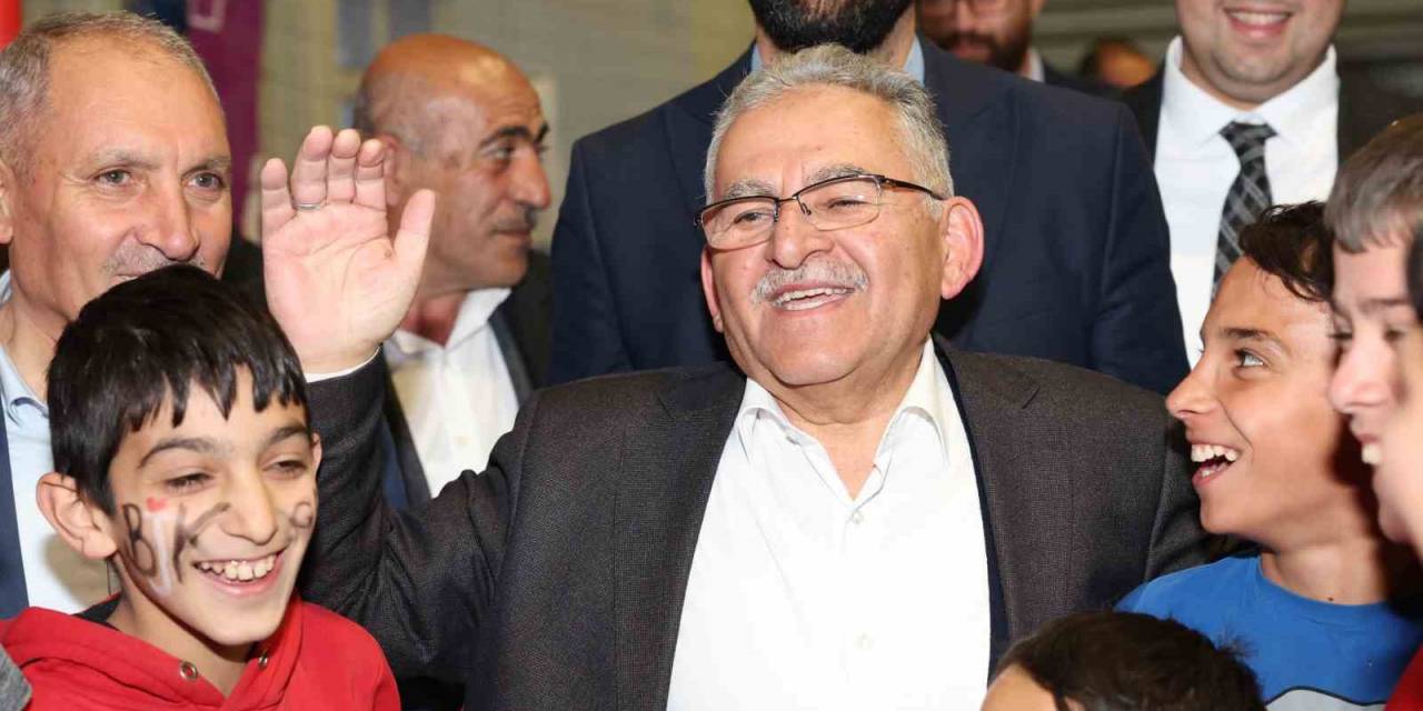 Büyükkılıç’tan Vatandaşlarla İftar Ve Teravih Buluşması