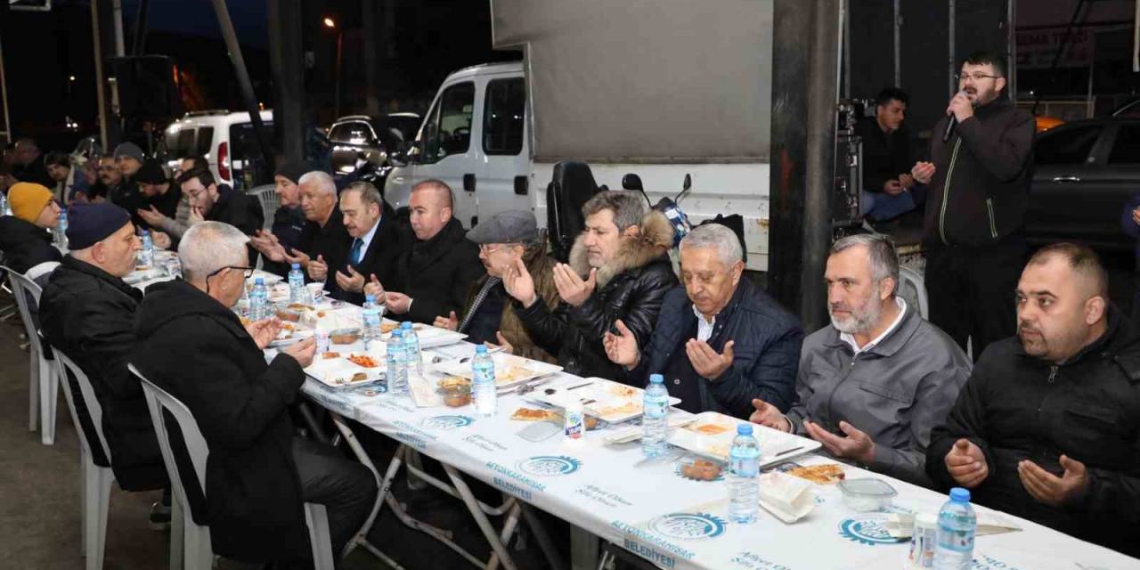 Afyonkarahisar Belediyesi İftar Sofrası Geleneğini Sürdürüyor