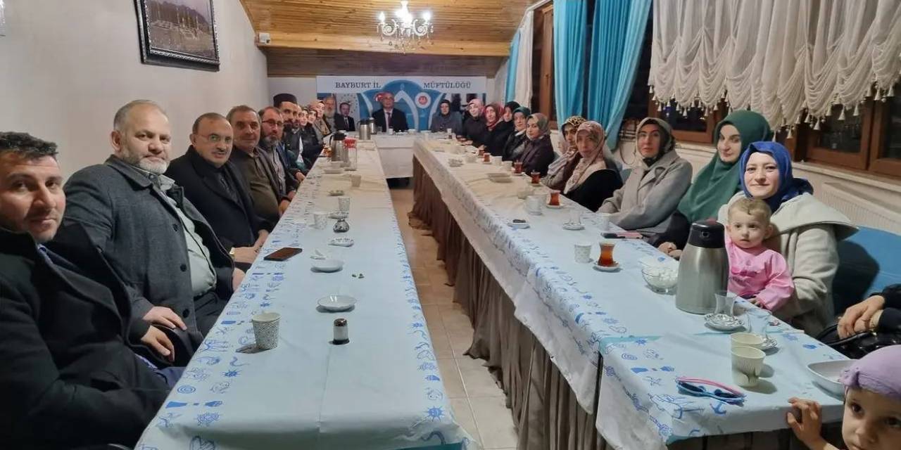 Müftü Şahin Personelle İftar Yemeğinde Vedalaştı