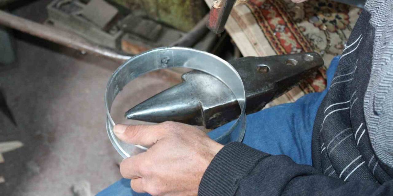 Çırak Olarak Girdiği Dükkanda 40 Yıldır Mesleğini Sürdürüyor