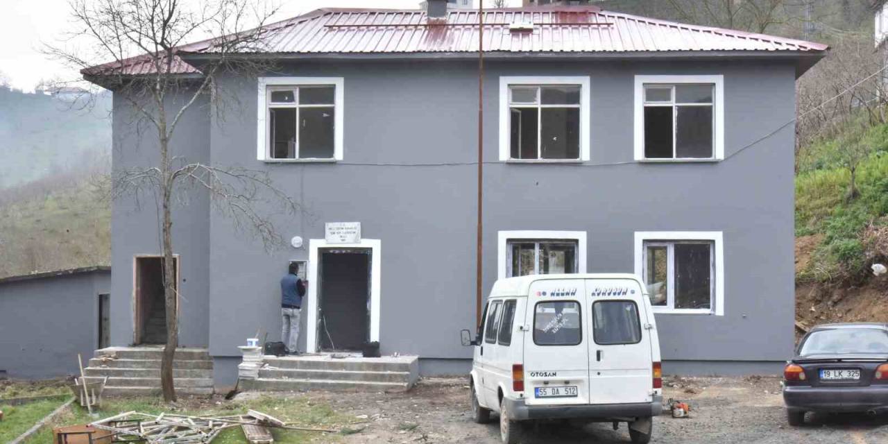 Tekkeköy’de Yeniköy Köy Konağı Çalışmalarında Sona Gelindi