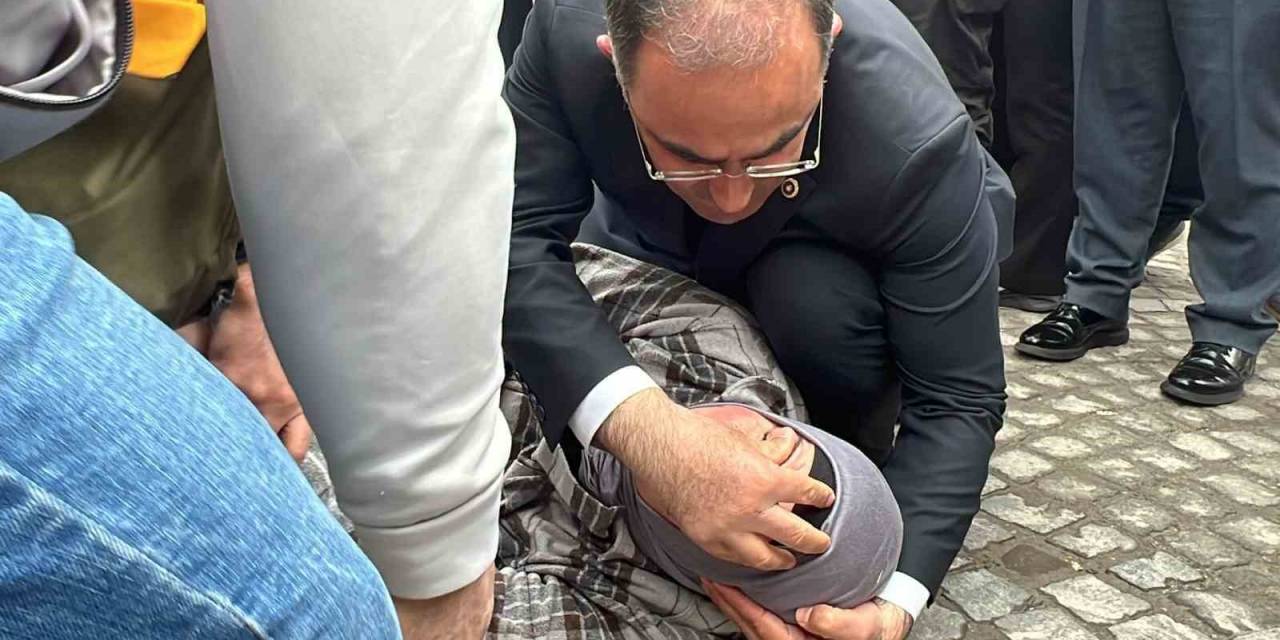 Bakan Yumaklı İle Görüşürken Bayılan Kadına İlk Müdahaleyi Milletvekili Arslan Yaptı