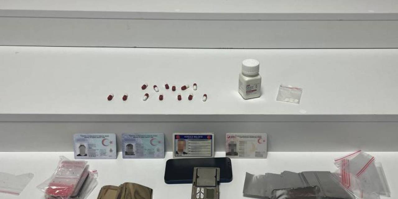 Çikolataya Uyuşturucu Enjekte Edip Satan Şahıslar Yakalandı