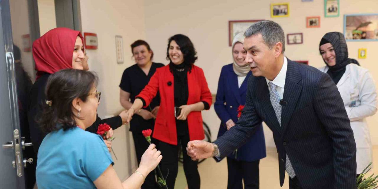 Başkan Şimşek Sağlık Çalışanlarının Tıp Bayramı’nı Kutladı