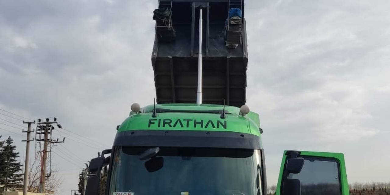 Akıl Almaz Olay: Damper Yüksek Gerilim Hattına Değdi, Sürücü Elektrik Akımına Kapıldı