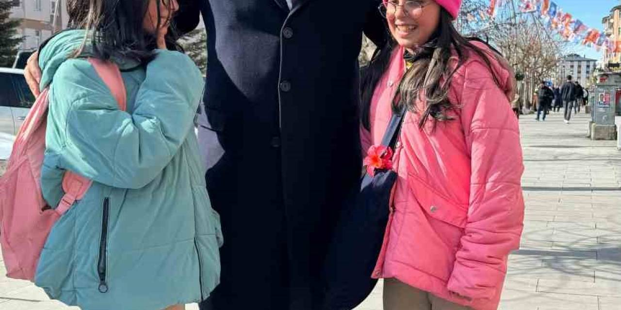 Tavlaşoğlu’ndan Gençlik Projeleri