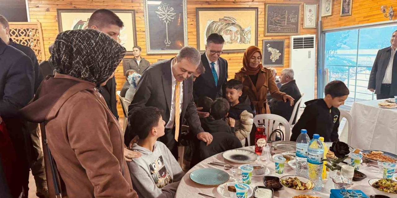 Şanlıurfa Erkanı İftarı Şehit Ve Gazi Yakınlarıyla Yaptı