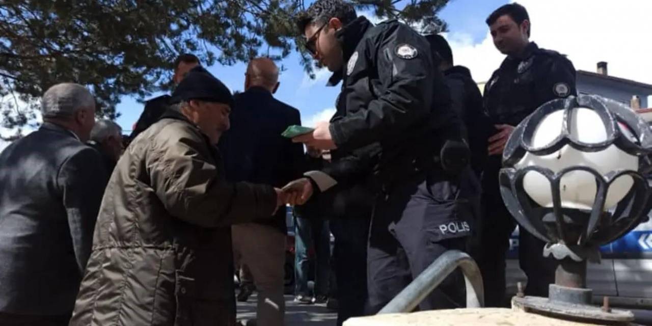 Aydıntepeli Vatandaşlar Dolandırıcılık Ve Uyuşturucu İle Mücadele Konularında Bilgilendirildi