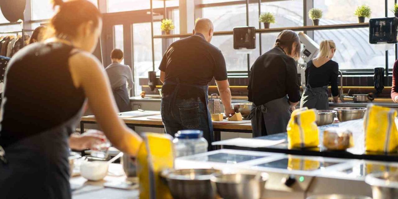 Başer’in Yeni Projesiyle Sertifikalı Aşçılar Yetiştirilecek