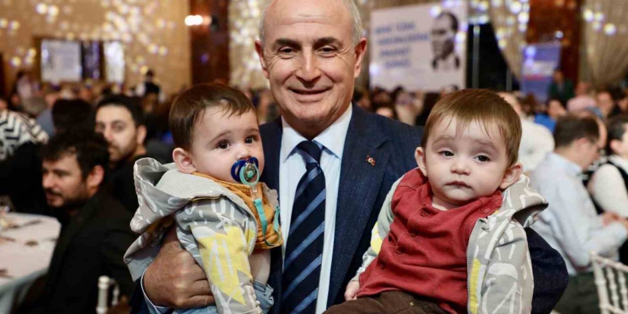 Başkan Akgün, Doktorlar Ve Sağlık Çalışanlarının Bayramını Kutladı