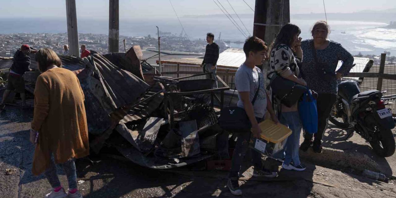 Şili’deki Orman Yangınında 2 Kişi Öldü, 20 Ev Kül Oldu