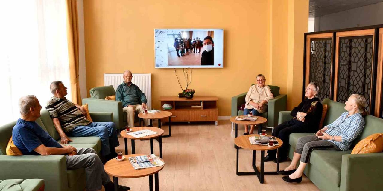 Deneyimli Vatandaşlara Sıcak Yuva Oluyor