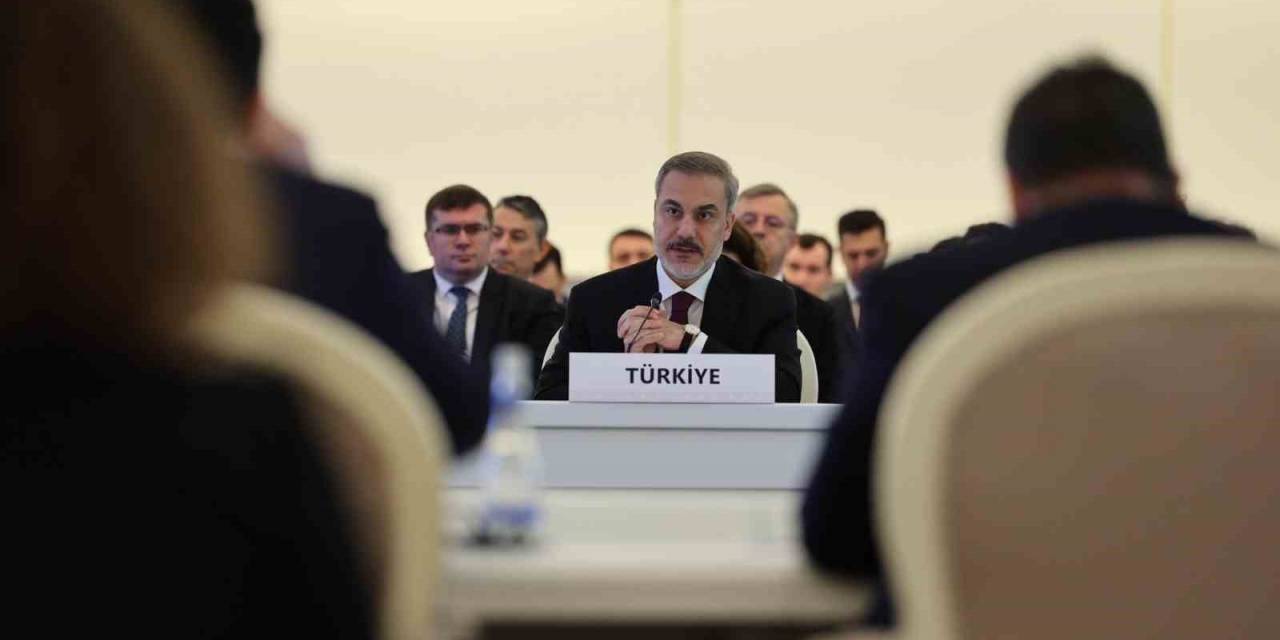 Türkiye, Azerbaycan, Gürcistan Dışişleri Bakanları 9. Toplantısı Bakü’de Başladı