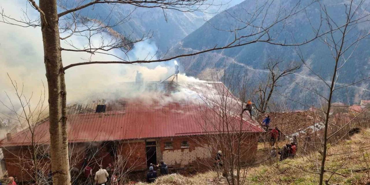 Trabzon’da Yangın