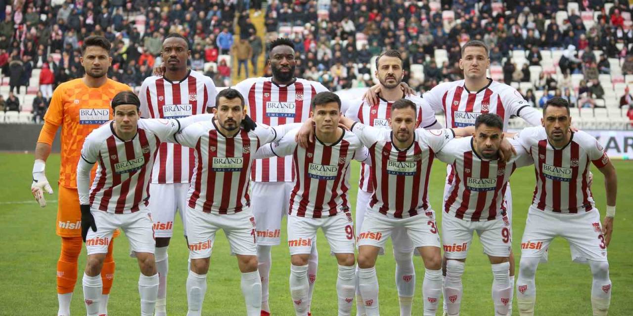 Sivasspor’da Adana Demirspor Maçı Kamp Kadrosu Belli Oldu