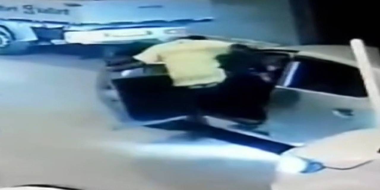 ‘Dur’ İhtarına Uymayan Ehliyetsiz Sürücü, Polis Tarafından Darp Edildi