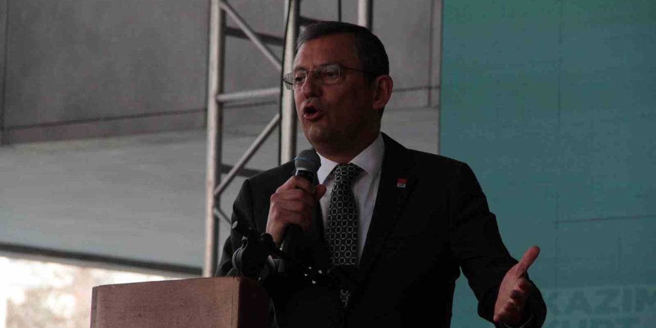 Özgür Özel, Ak Parti Adayına Yüklenirken Yanlış Üstüne Yanlış Konuştu