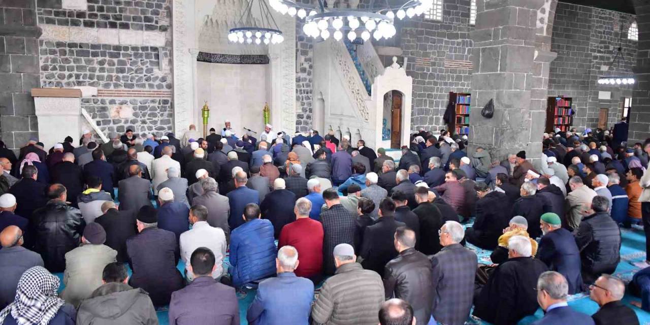 Çanakkale Şehitleri İçin Diyarbakır’da Mevlit Okutuldu
