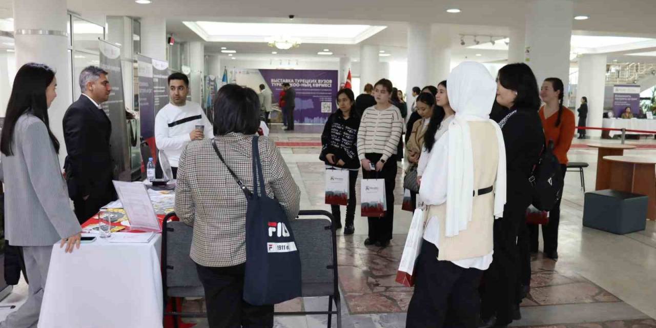 Siirt Üniversitesi Kazakistan’da Uluslararası Eğitim Fuarına Katıldı