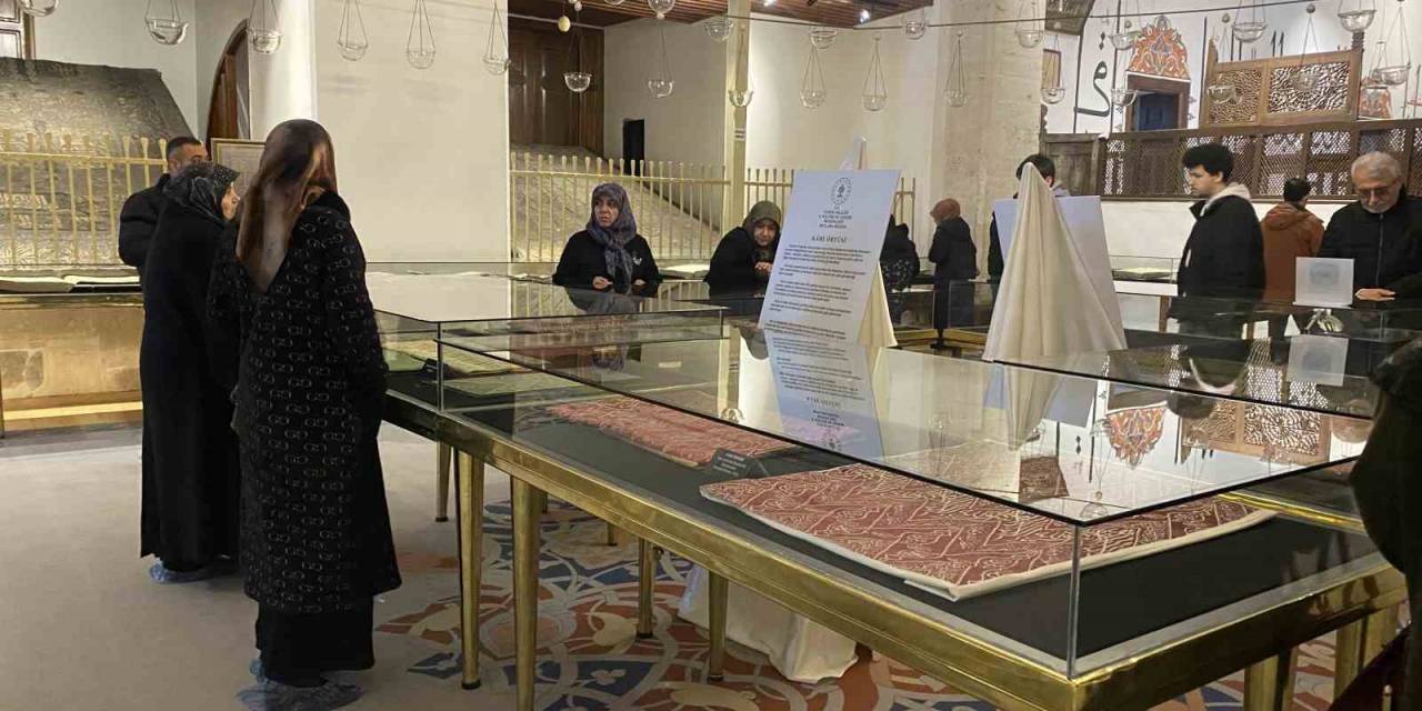 Mevlana Müzesi’ndeki Sakal-ı Şerif Tekrar Ziyarete Açıldı
