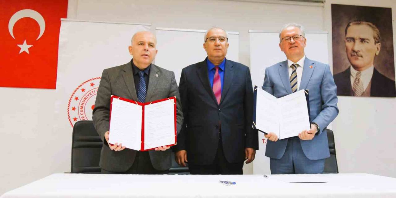 Çameli Gençlik Merkezinin 2 Katı Gençlik Spor Ve Kütüphaneye Tahsis Edildi