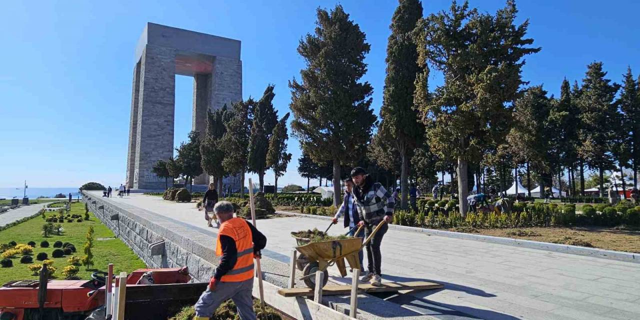 Şehitler Abidesi’nde 18 Mart Tören Hazırlıkları Devam Ediyor