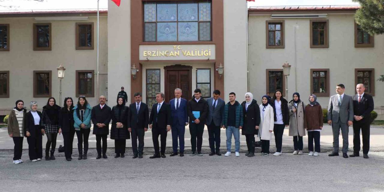 Sağlık Bilimleri Fakültesi Öğrencilerinden Valiliğe Ziyaret