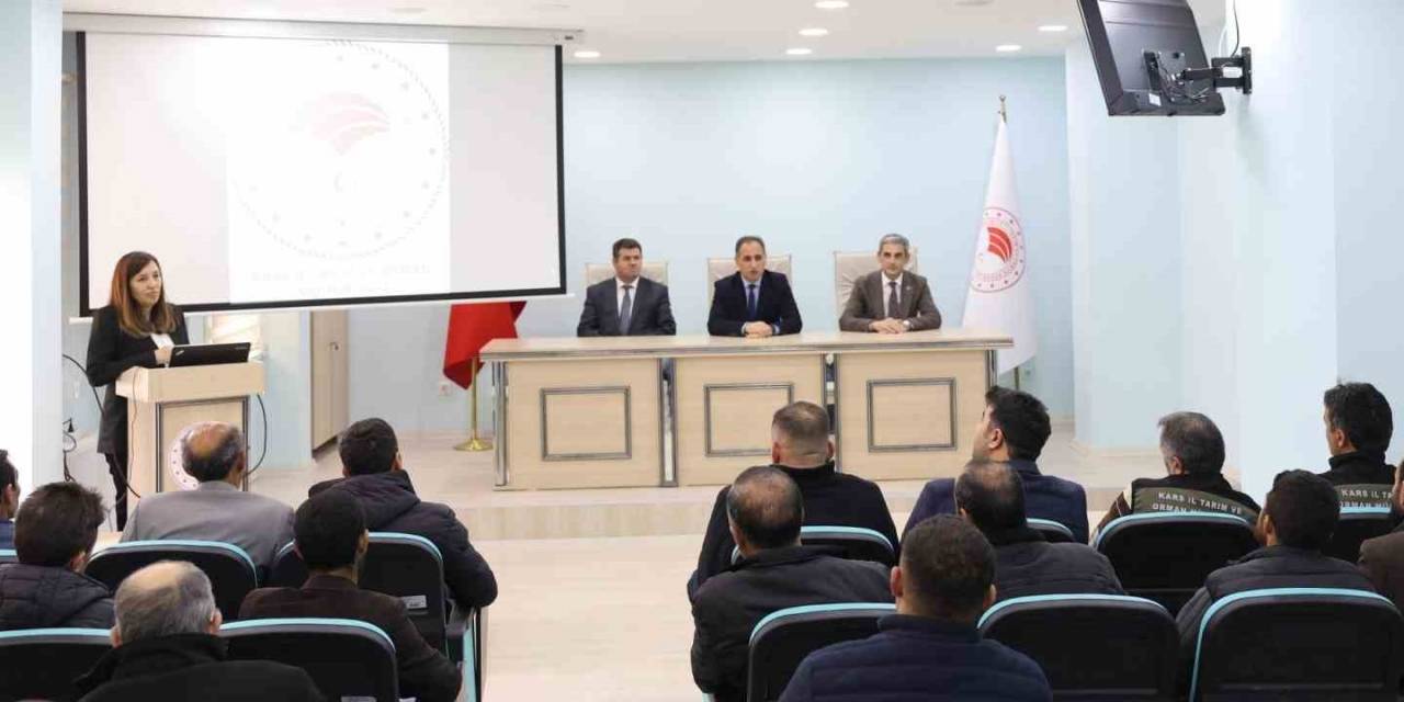 Kars’ta Sürü Yöneticileri Sertifikalarını Aldı