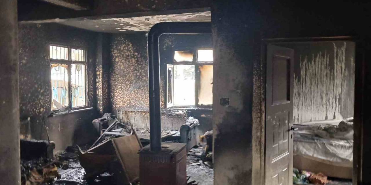 Alaplı’da Evde Çıkan Yangında 2 Kişi Yaralandı