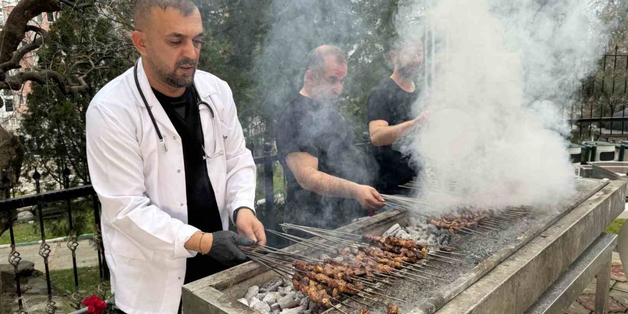 Ramazanda Huzurevi Sakinleri Ve Şehit Ailelerini Unutulmadı