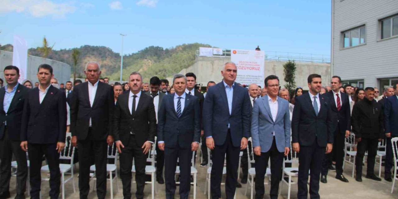 Bakan Ersoy: "Kemer’in 50 Yıl Süreyle Atık Su Sorununu Çözüldü"