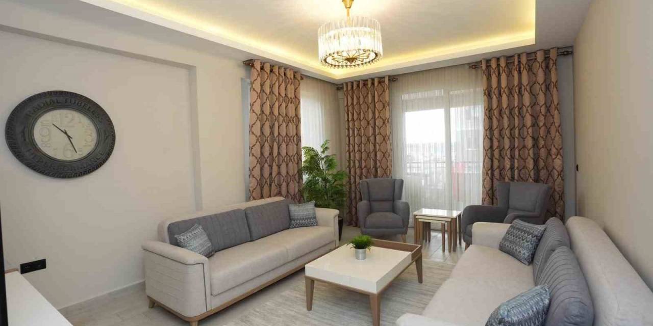 Bakan Yerlikaya, Şehitkamil Polis Lojmanlarını İnceledi