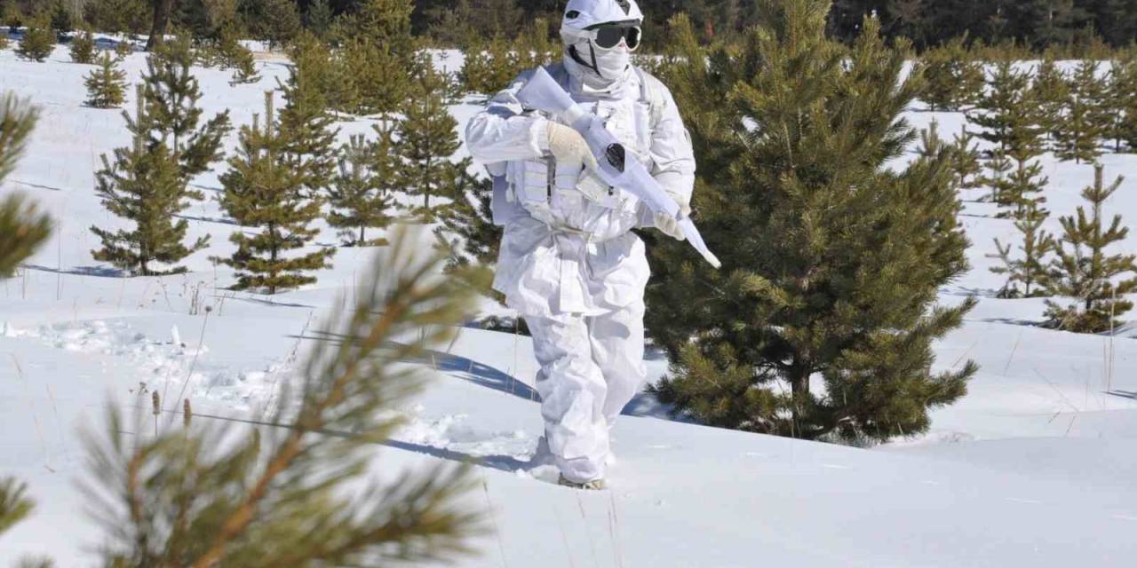 Dosta Güven, Düşmana Korku Salıyorlar