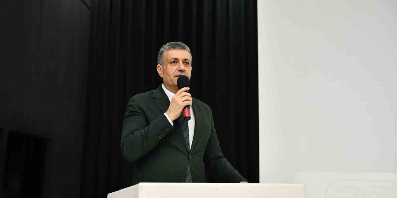 Esenyurt Belediye Başkanı Kemal Deniz Bozkurt, Dernek Başkanlarıyla İftar Programında Buluştu