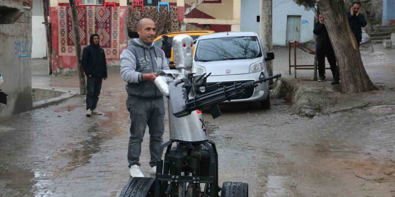 Siirtli Kaşif Yapay Zekalı Robot Asker Yaptı