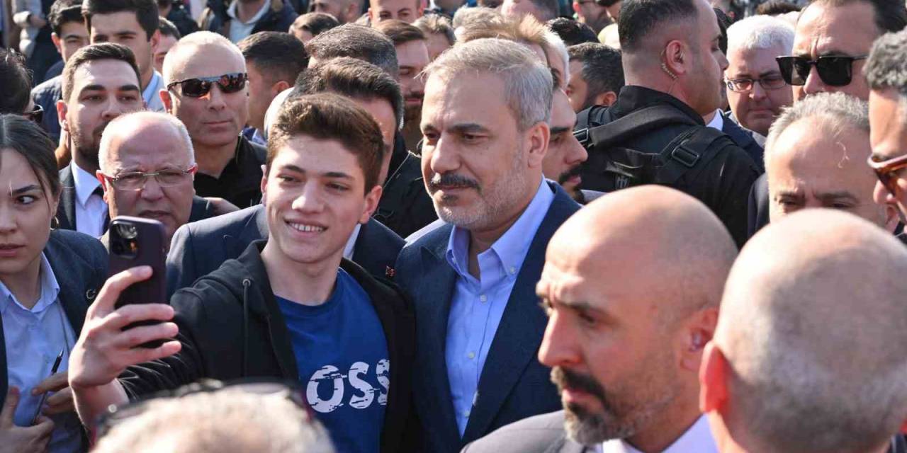 Dışişleri Bakanı Hakan Fidan’a Bursa’da Yoğun İlgi